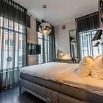 V Frederiksplein Amsterdam