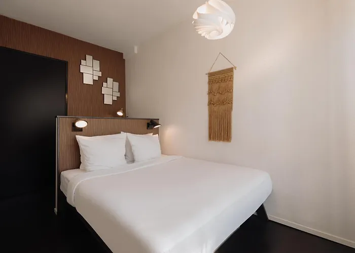 Hotel V Frederiksplein 3*