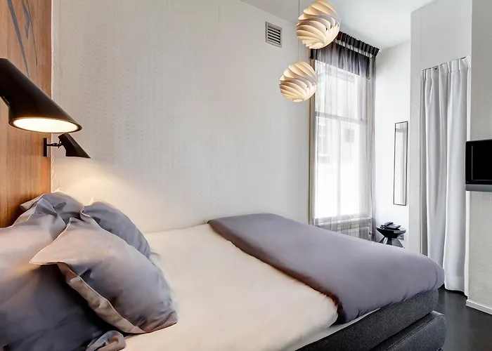 Hotel V Frederiksplein 3*