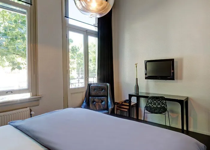 V Frederiksplein Hotel