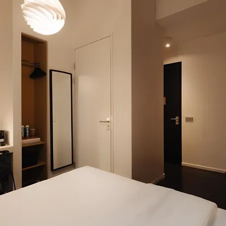 Hotel V Frederiksplein 3*