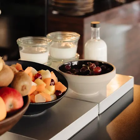 V Frederiksplein Hotel 3*