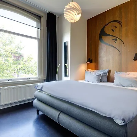 V Frederiksplein 3*